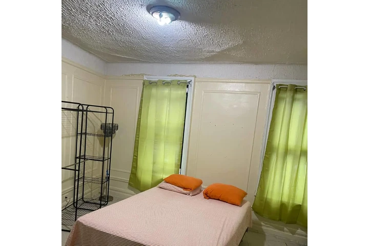 $300 : Rooms For Rent NY. 3 image 6