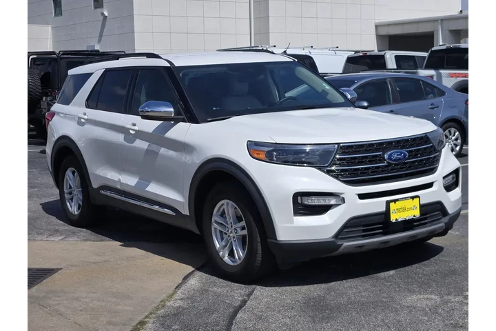 $24991 : Ford Explorer 2022 XLT 4dr S image 3