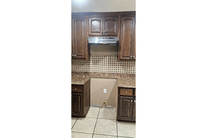 $1950 : ESTUDIO AMPLIO EN PARAMOUNT image 10