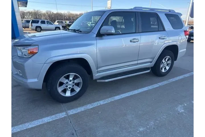 $15999 : Toyota 4Runner 2011 4x4 SR5 image 1