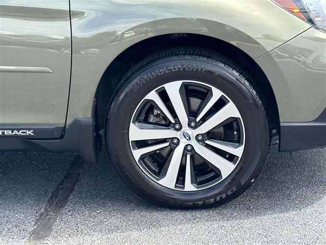 PRE-OWNED 2019 SUBARU OUTBACK image 7