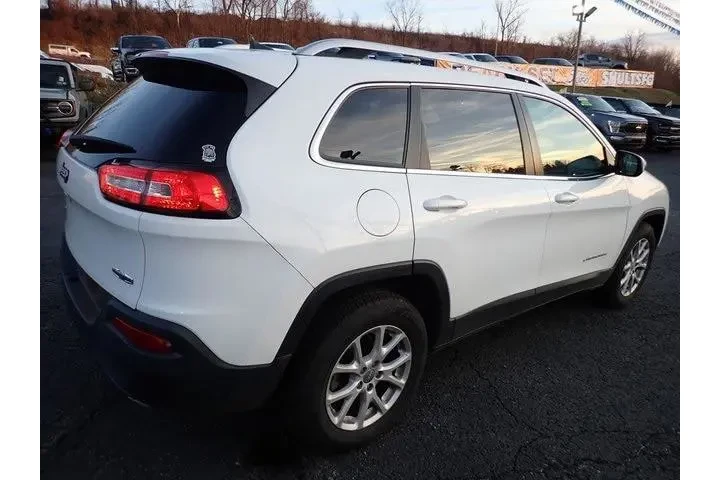 $9688 : Jeep Cherokee 2016 4x4 Latit image 5