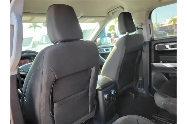 $27691 : Ford Explorer 2023 XLT 4dr S image 10