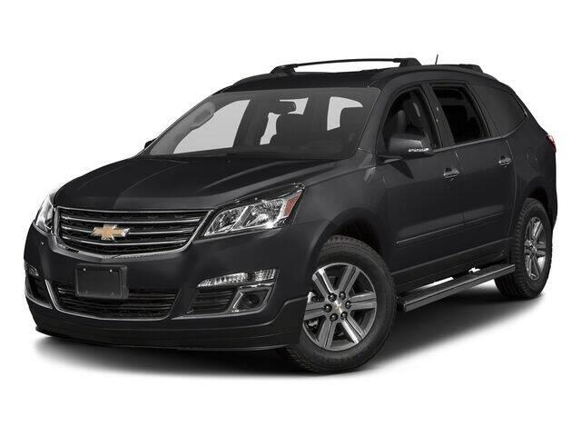 2017 Traverse LT image 2