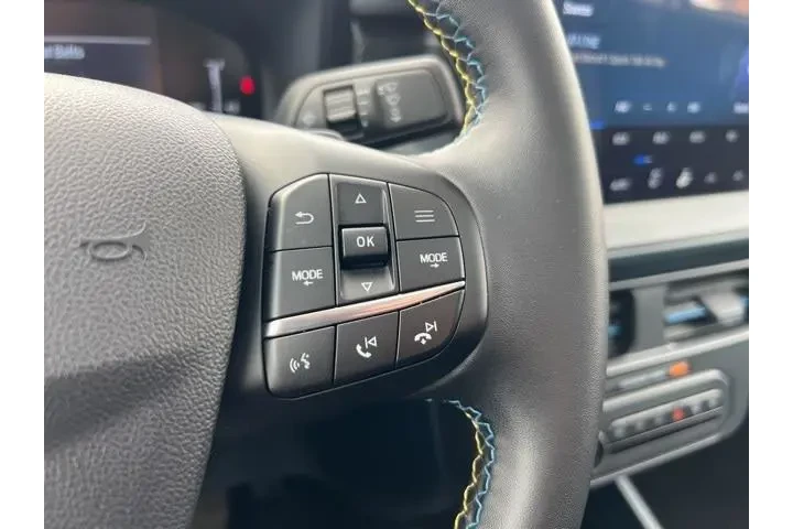 $33986 : Ford Maverick 2025 AWD Lobo image 10