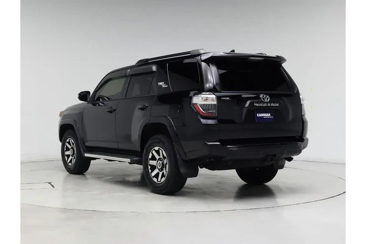 $35998 : Toyota 4Runner 2020 4x4 SR5 image 2