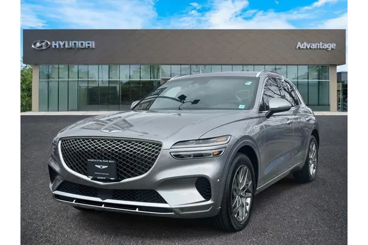 $38541 : Genesis GV70 2023 AWD 2.5T S image 4