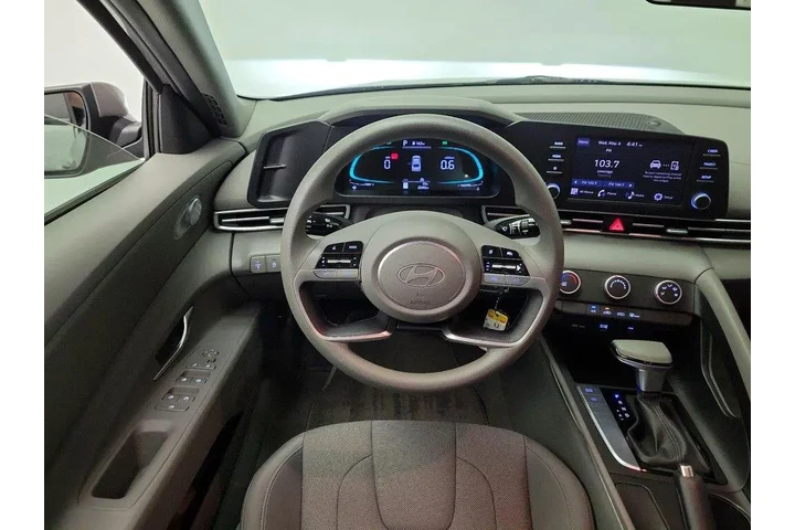 $19998 : Hyundai ELANTRA 2024 SE 4dr image 10