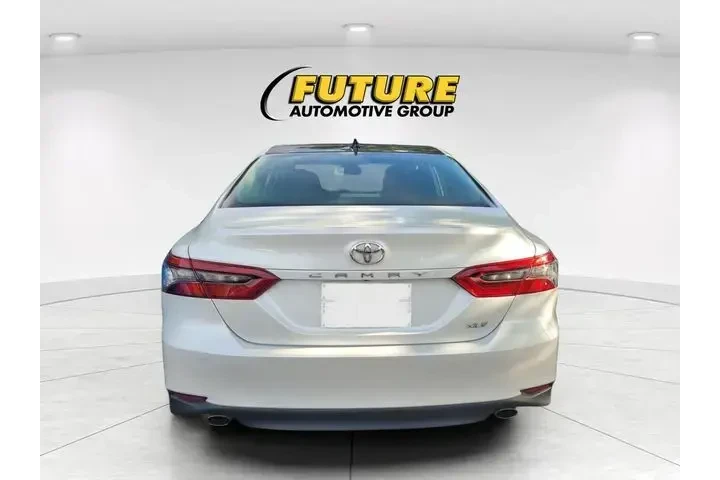 $29999 : Toyota Camry 2023 XLE V6 4dr image 4
