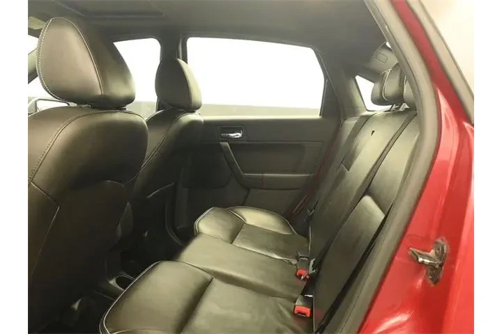 $5933 : Ford Focus 2010 SEL 4dr Seda image 10