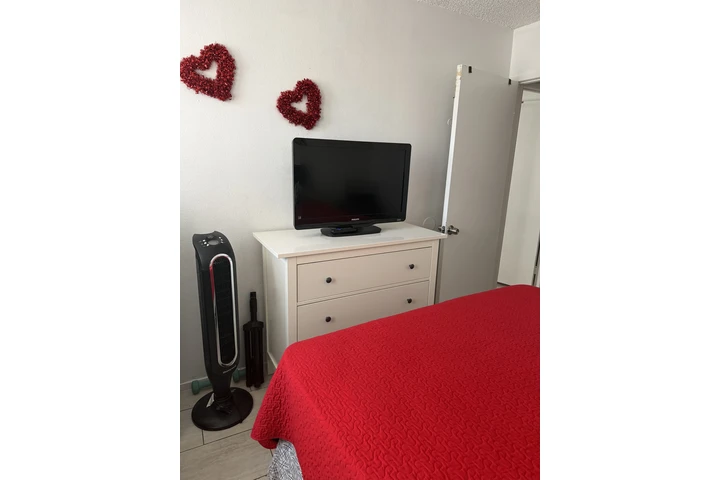 $700 : Renta de cuarto amueblado image 3