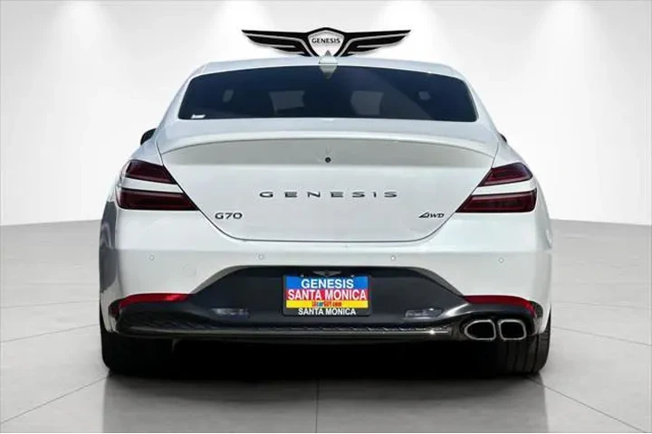 $30778 : Genesis G70 2023 2.0T 4dr Se image 6