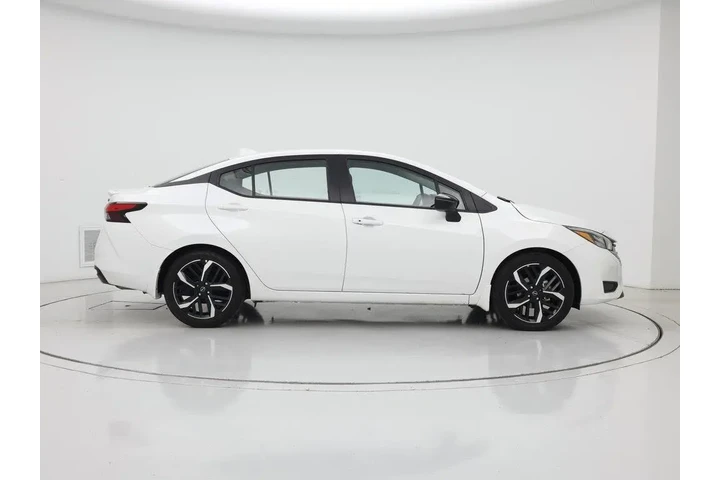 $19998 : Nissan Versa 2024 SR 4dr Sed image 7