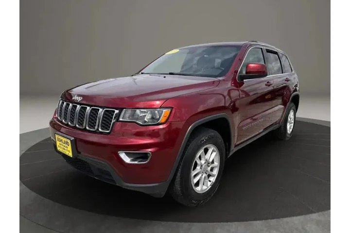 $15700 : 2019 Grand Cherokee Laredo image 4
