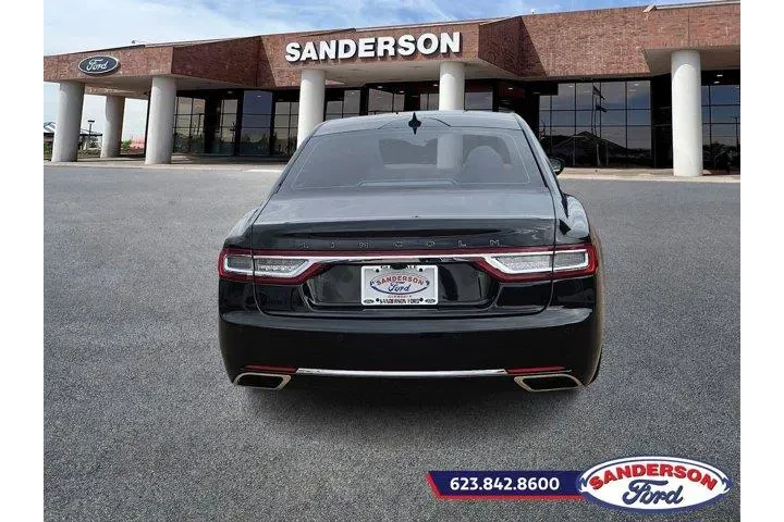 Lincoln Continental 2019 Bla image 4