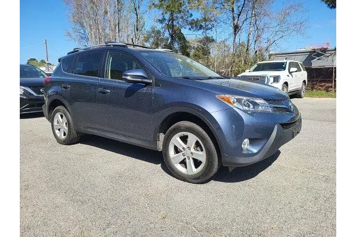 $14997 : Toyota RAV4 2014 AWD XLE 4dr image 1