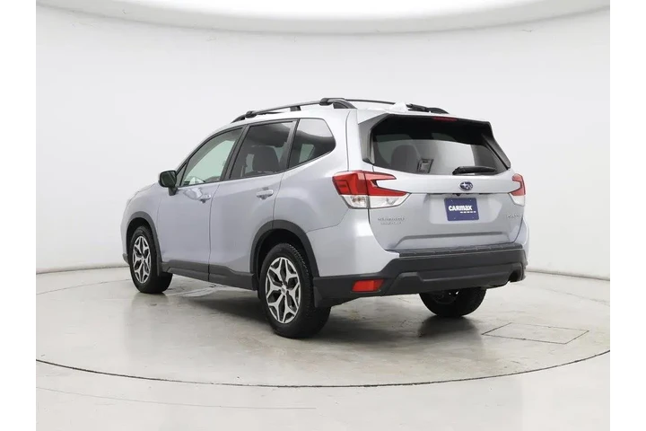 $15998 : Subaru Forester 2020 AWD Pre image 2