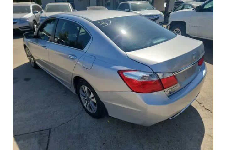 $10500 : 2014 Accord LX image 3