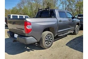 $35037 : Toyota Tundra 2018 4x4 SR5 4 thumbnail
