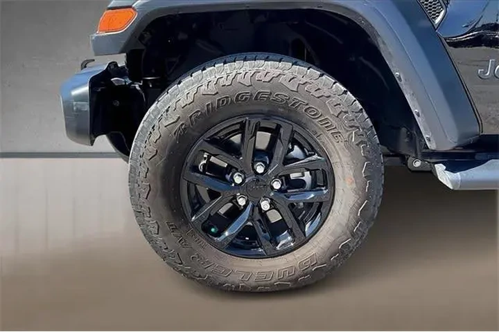 $29981 : Jeep Gladiator 2023 4x4 Spor image 8