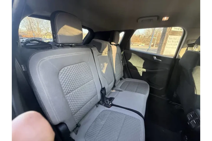 $7999 : 2020 Escape SE image 8