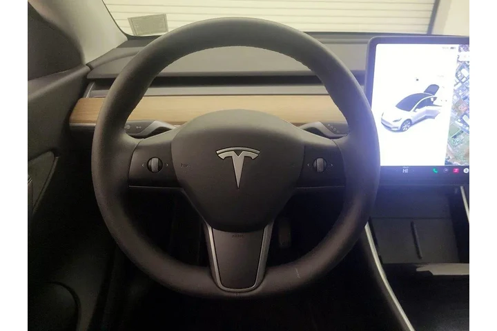 $31998 : Tesla Model Y 2021 AWD Long image 10