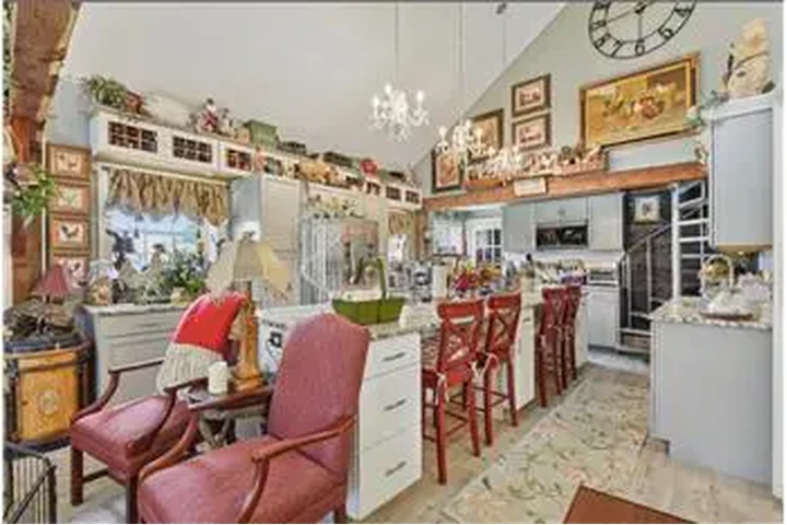 $3500 : Rental property with 1 bedro image 5