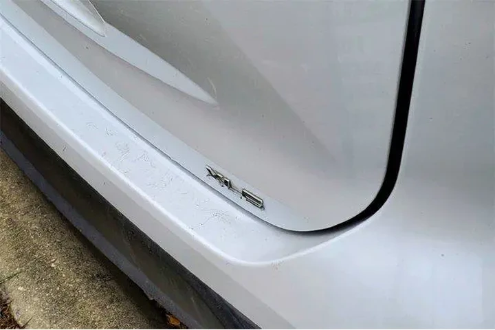 $30030 : Toyota Highlander 2023 LE 4d image 6