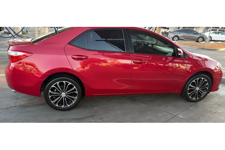 $3300 : Toyota Corolla 2014 image 5