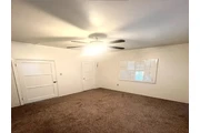 $1000 : ranch-style kitchen home thumbnail