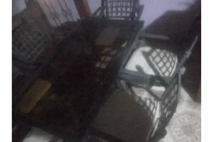$2000 : REMATO COMEDOR PARA EXTERIOR. image 3