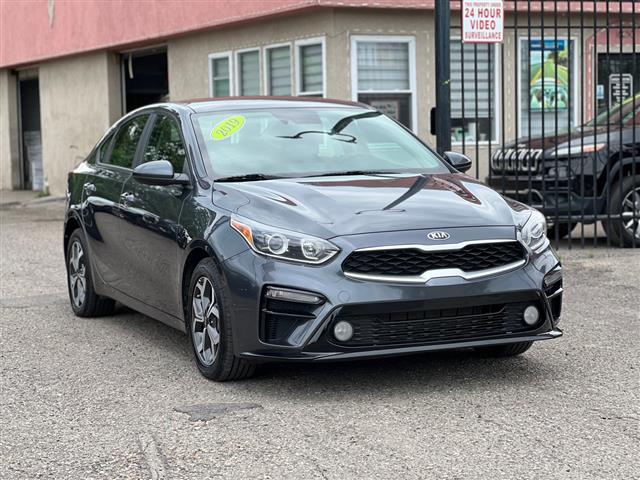 $12500 : 2019 Forte image 4