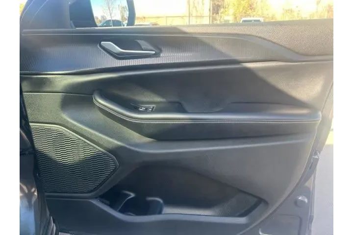 $28271 : Jeep Grand Cherokee 2023 4x4 image 10