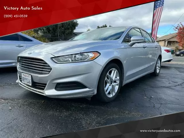 2015 Fusion SE image 1