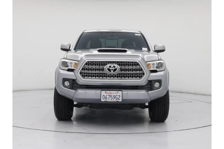 $30998 : Toyota Tacoma 2017 4x2 TRD S image 5