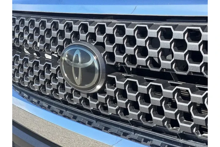 $29995 : Toyota Tundra 2018 4x4 SR5 4 image 7