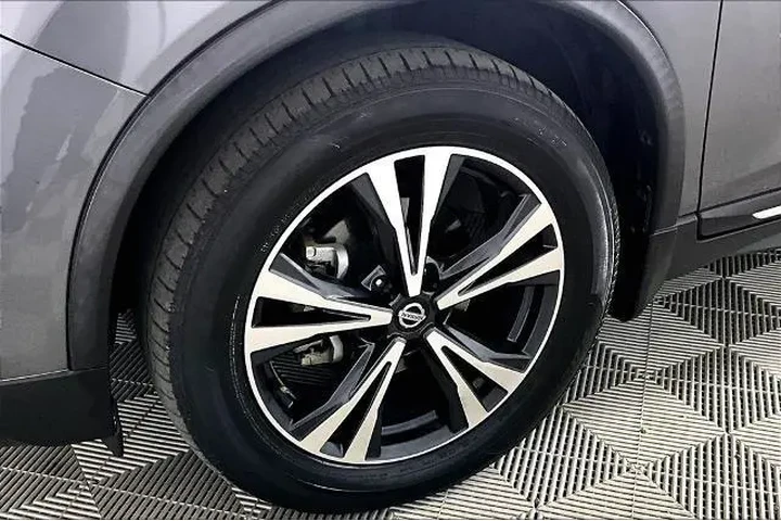 $14107 : Nissan Rogue 2017 S 4dr Cros image 8