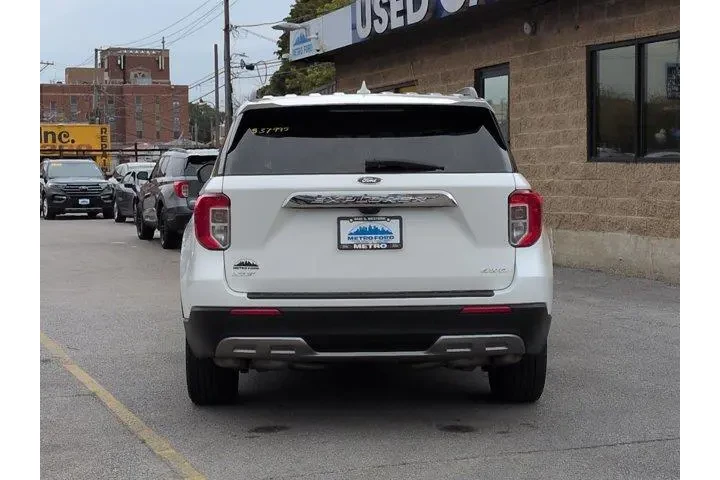 $28221 : Ford Explorer 2022 AWD XLT 4 image 4
