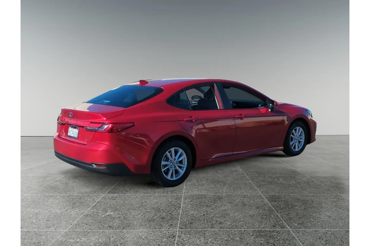 $29400 : Toyota Camry 2025 SE 4dr Sed image 5