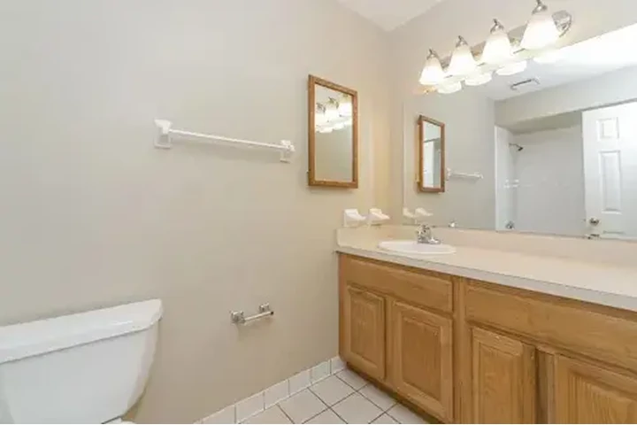 $1405 : Casa en renta de 3 recámaras image 9