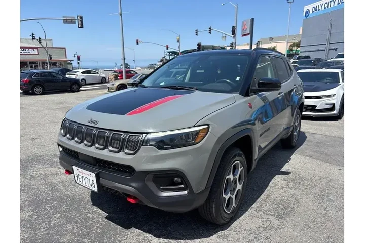 $22388 : Jeep Compass 2022 4x4 Trailh image 3