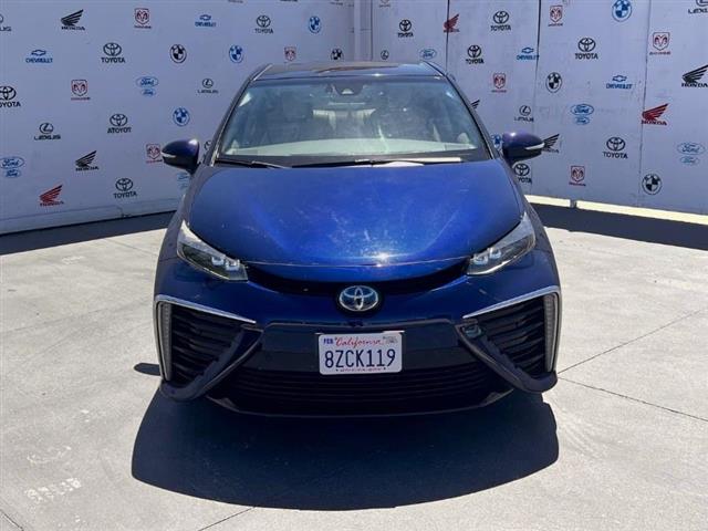 $9995 : Used 2019 Mirai Sedan for sal image 8