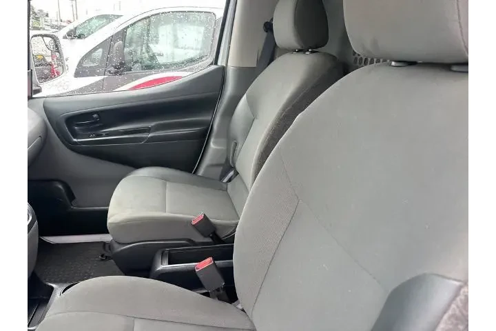 $9921 : Nissan NV200 2016 S 4dr Carg image 6