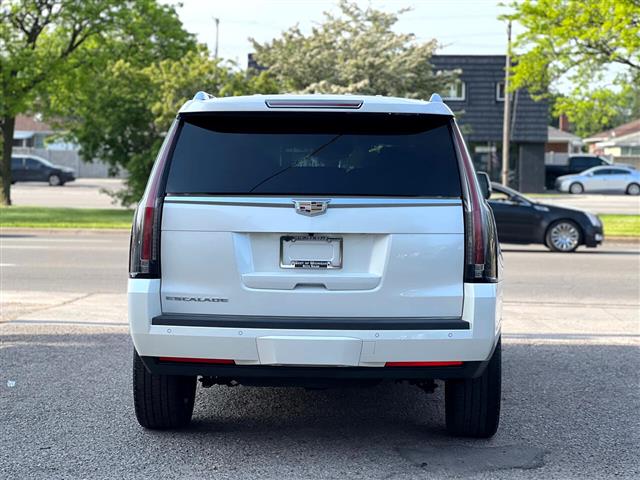 $28999 : 2015 Escalade image 7