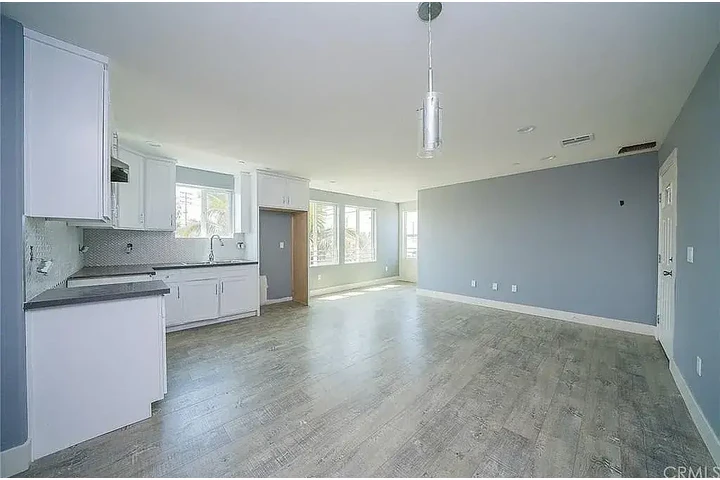 $3095 : Beautiful Home 3B/2B image 2