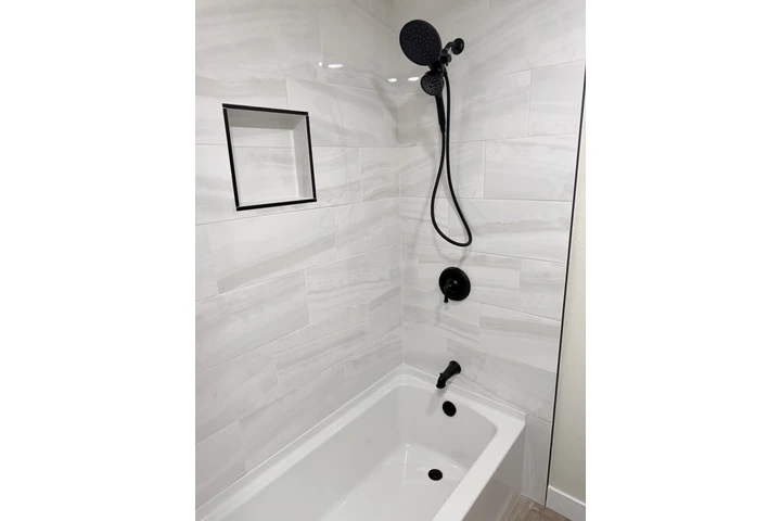 Construcción & Remodelación image 1