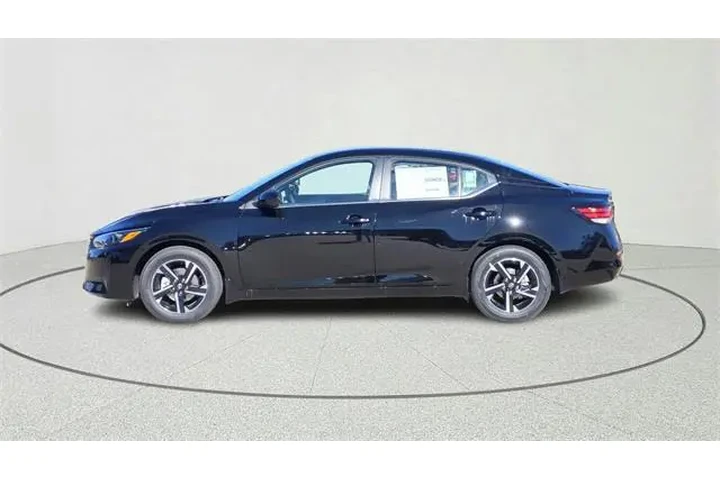 $19014 : Nissan Sentra 2024 SV 4dr Se image 4