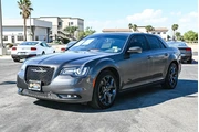 Chrysler 300 2023 S V6 4dr S thumbnail