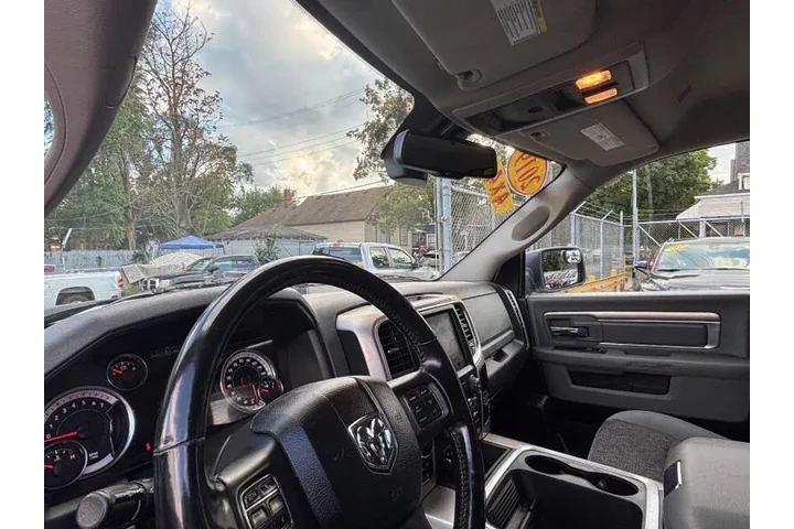 $24995 : 2019 RAM 1500 Classic Warlock image 10