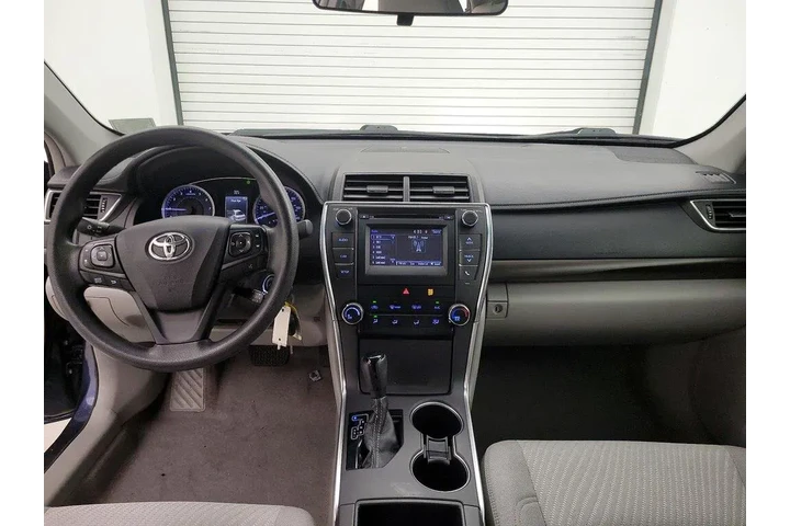 $17998 : Toyota Camry 2017 LE 4dr Sed image 9